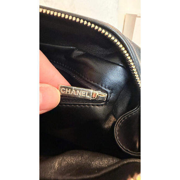 CHANEL BLACK QUILTED BOWLING CHAIN BAG - Picture 14 of 16